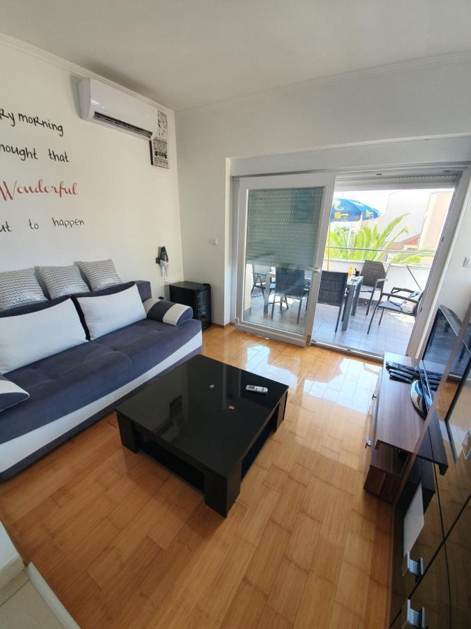Apartment Novalja 4+2 Exterior photo